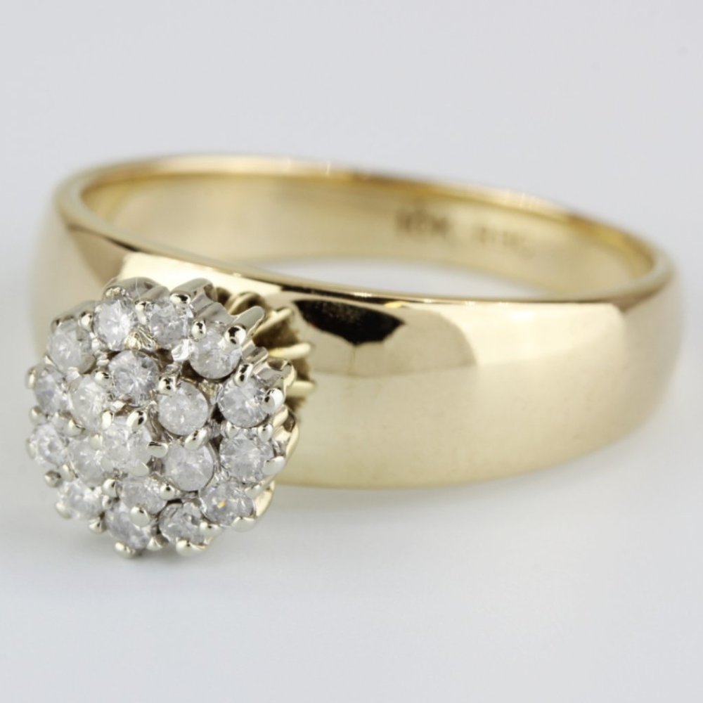 10k Gold Round Diamond Cluster Ring - Picture 3 of 6